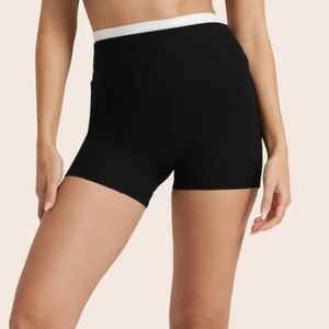 set active cloud layered shorts